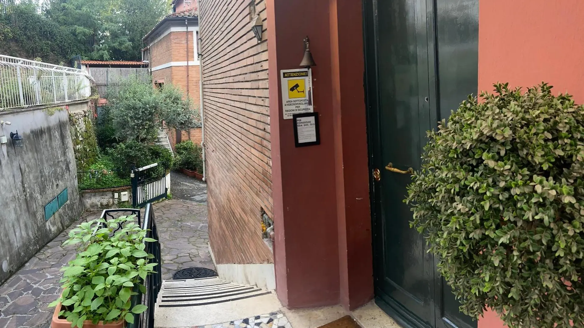 Guest house El-Even - Guest Room Rome Italy